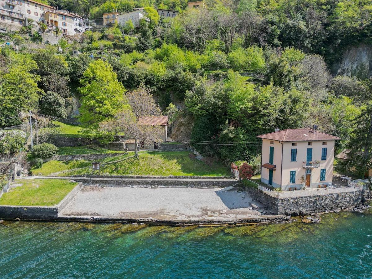 Deriva Apartment On Careno'S Beach By Rent All Como Nesso Dış mekan fotoğraf